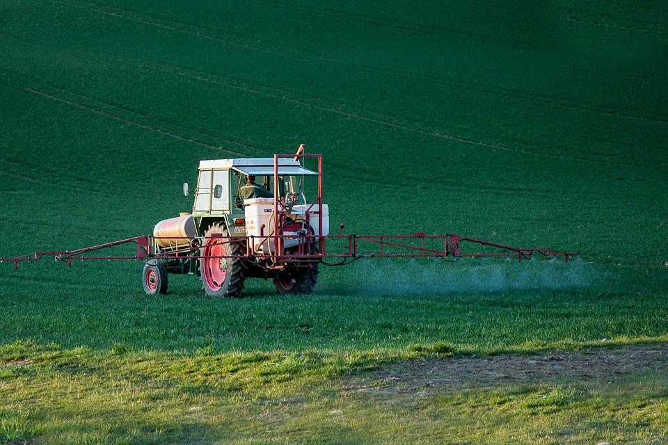commissione-ue-uso-pesticidi-2030