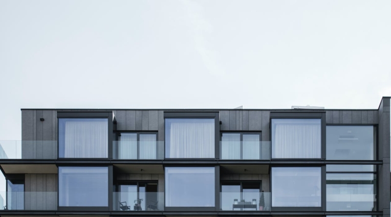 permessi-balconi-con-vetrate